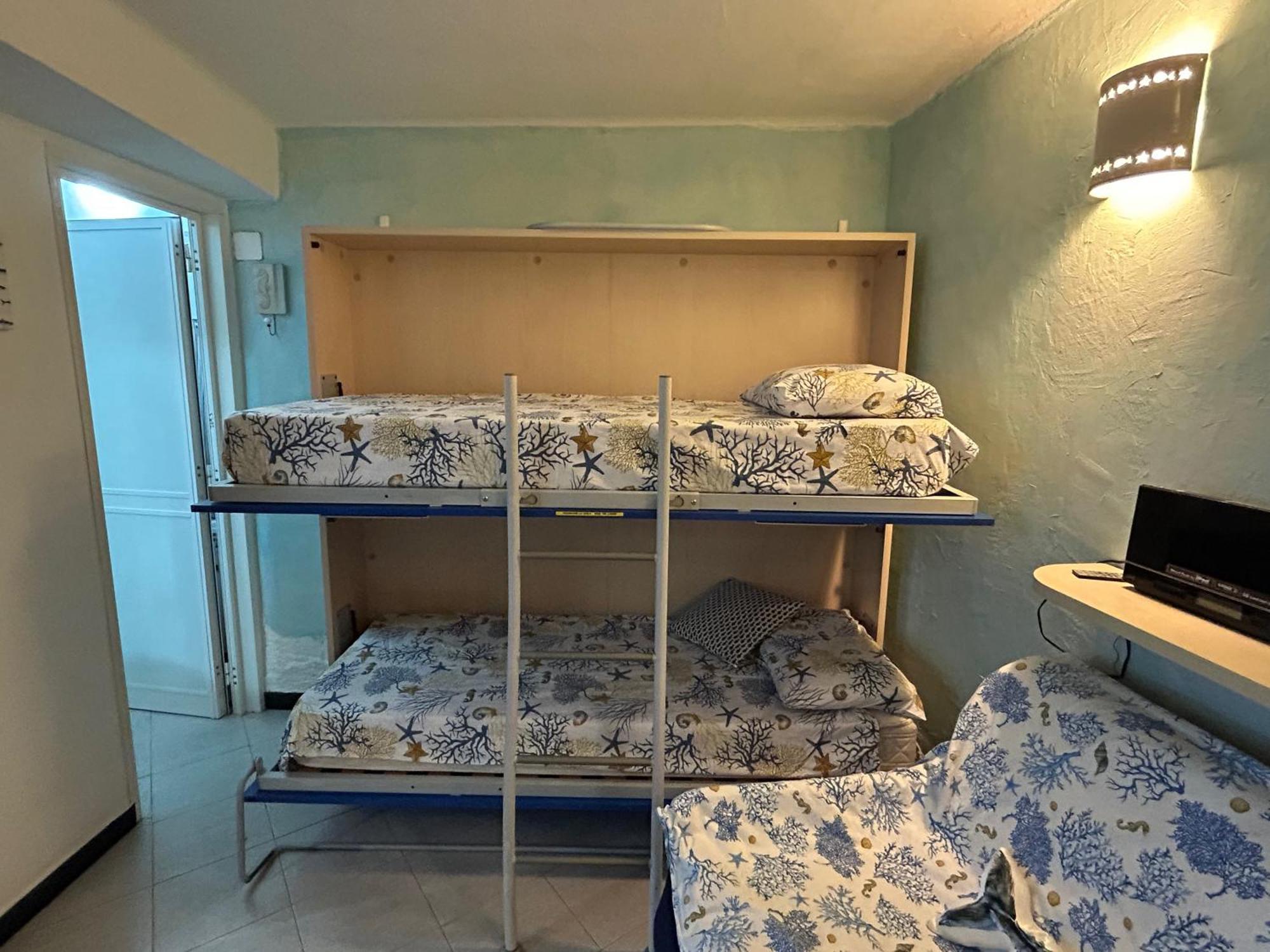 מונטרוסו אל מארה Pippo Cosy Studio Flat With Ac מראה חיצוני תמונה